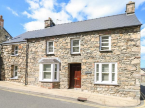 Ty Morlais, Newport, Pembs